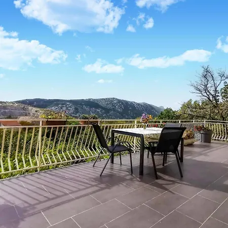 3 Bedroom In * Grižane