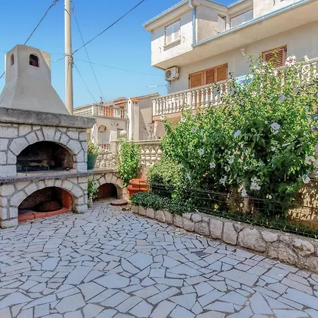 3 Bedroom In * Grižane